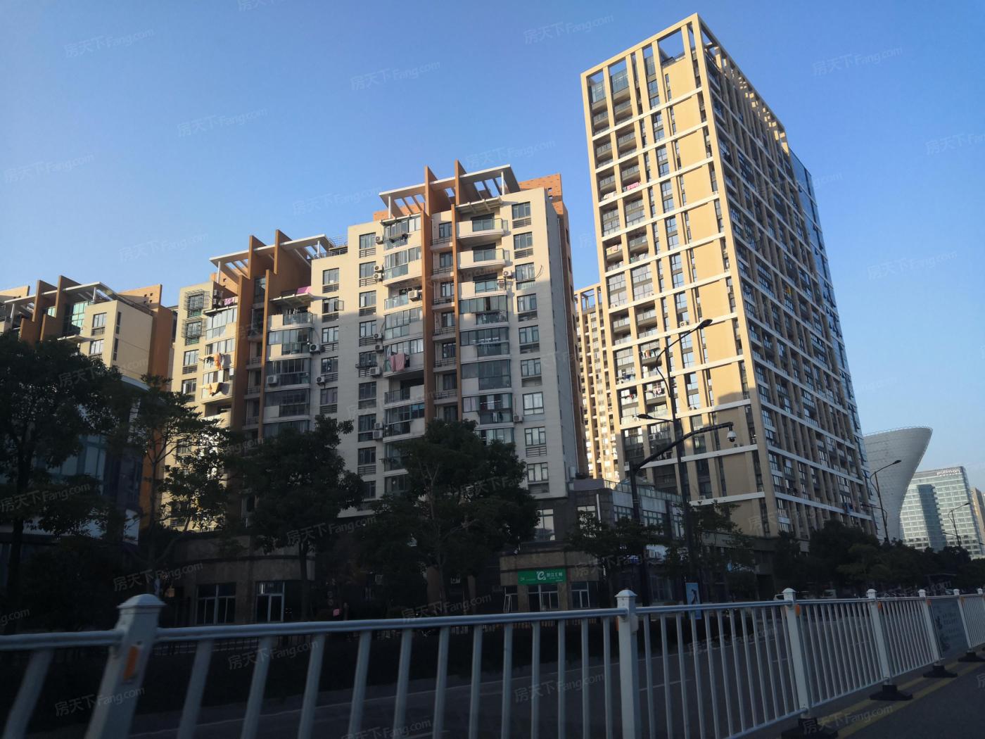 恒尊城市最新房价及自然美景探索之旅